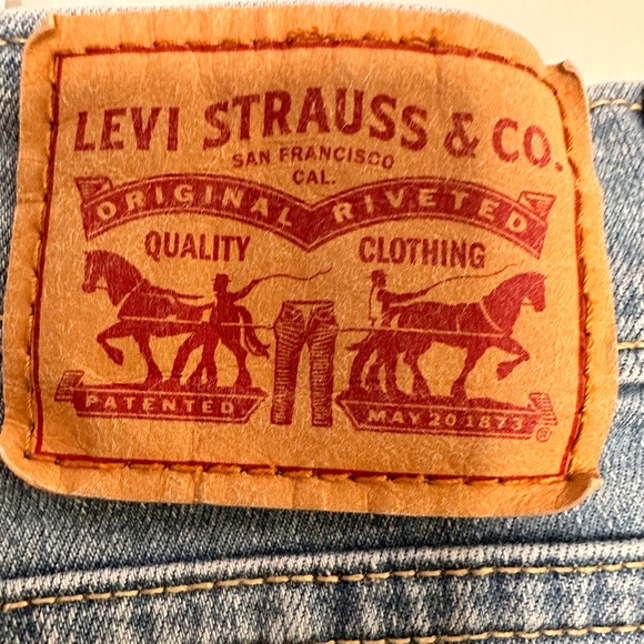 Levi’s women’s 726 flare jeans.  Size 34 - Picture 5 of 10